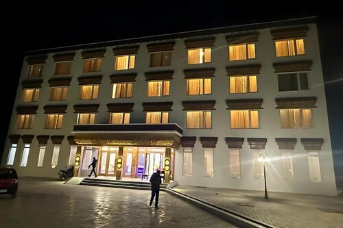 Hotel Dekiling by Eastlynn Collections