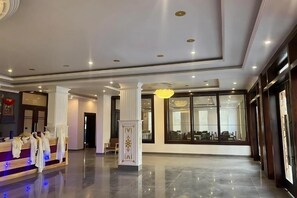 Lobby - Hotel Dekiling by Eastlynn Collections (Leh)