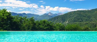  NEW! Perfect for 2! Private Pool, mountain Views, covered terrace. Romance!