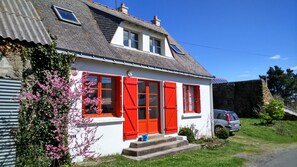 Exterior - Charming little fisherman's cottage with large garden 400m to the sea. (Pénestin)