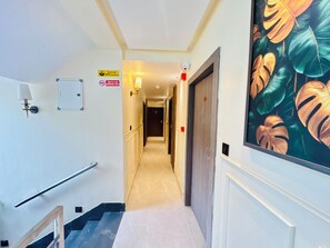 Interior detail - Eastern Dhaam New Marine Drive Rd (Brahmagiri)