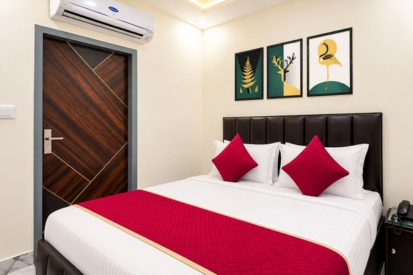 Deluxe Double Room, City View | WiFi (free)