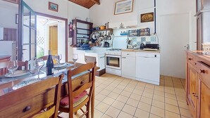Fridge, microwave, oven, dishwasher - La Grainette by Interhome (Saint Jean de Monts)