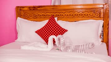 Classic Single Room, Balcony, Mountain View | Meja, ruang kerja komputer riba, Wi-fi percuma