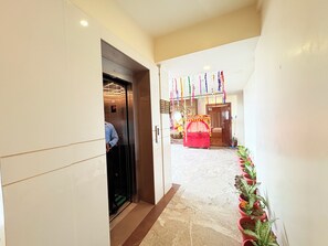 Interior detail - Durene Beach New Marine Drive road (Brahmagiri)
