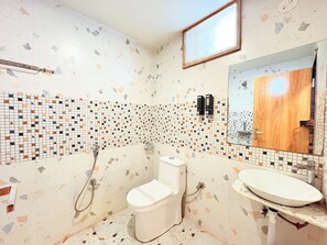 Executive Double Room, City View | Bathroom | Shower, free toiletries, towels - Durene Beach New Marine Drive road (Puri)