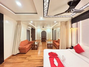 Signature Double Room | Desk, free WiFi - Durene Beach New Marine Drive road (Puri)