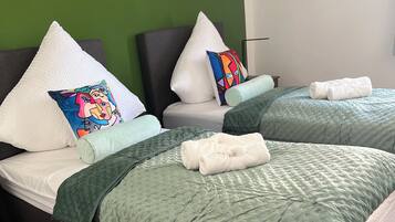 2 bedrooms, iron/ironing board, WiFi, bed sheets