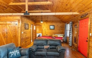 Smart TV, fireplace, table football - Cedar Ridge Cabin: Cozy Smoky Mountain Escape (Sevierville)