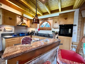 Fridge, microwave, dishwasher - Spacious chalet, pets allowed - ? guests (Gérardmer)