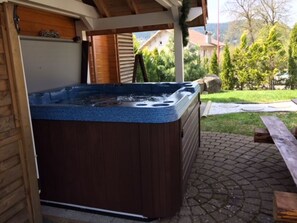 Bain à remous extérieur