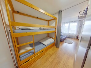 Room - Quiet apartment, private parking - 4 guests (Les Rousses)