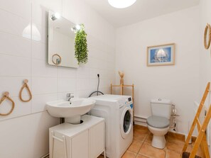 Bathroom - Apartment steps from the beach - 4 guests (Gruissan)