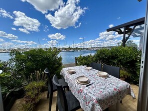 Outdoor dining - Apartment with terrace and parking - 4 guests (Cap d'Agde)