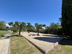 Property grounds - Ground floor apartment with AC - 4 guests (Antibes)