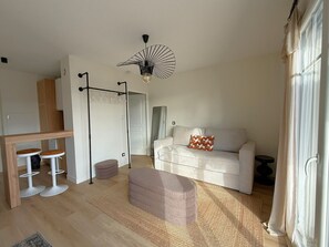 TV - Cozy studio in La Teste center - 2 guests (La Teste-de-Buch)