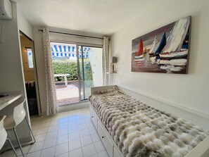 Room - Quiet studio cabine, beach nearby - 4 guests (La Grande-Motte)