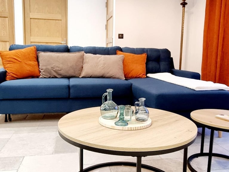 Single-level House With Parking, Pets Allowed - ノール