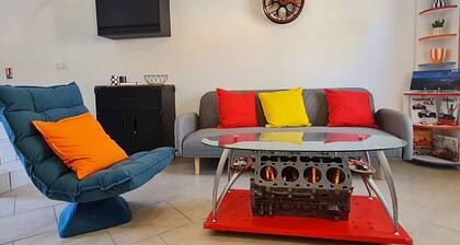 Maison unique pour passionnés de mécanique