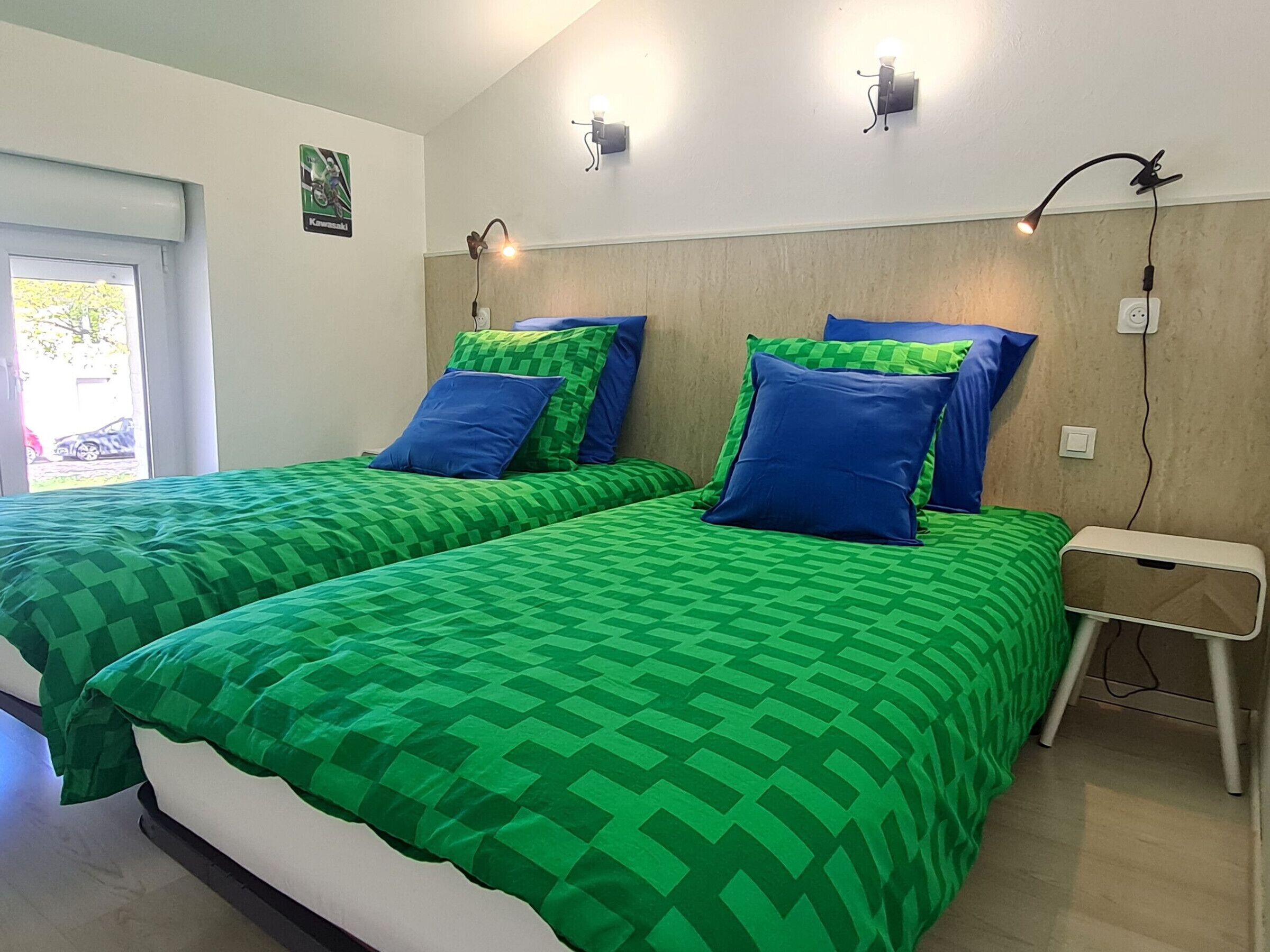 Wi-Fi gratuit, draps fournis