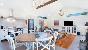 Dining - Block Eight Estate Water View Villa (Belford)