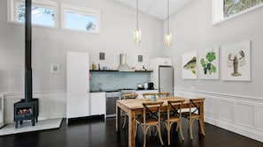 Dining - Block Eight Estate Vineyard View Villa (Belford)