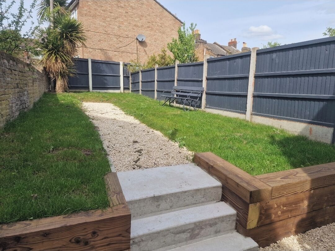 Comfort House, Garden View | Property grounds