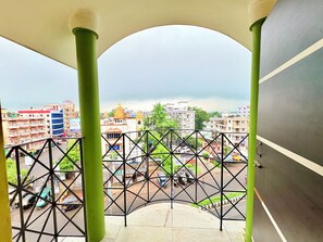 Habitación doble Premium, vista a la ciudad | Vista desde la habitación