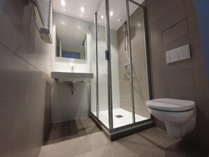 Chambre Double, vue montagne | Salle de bain