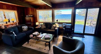 Water's Edge Cottage - New 2026!
