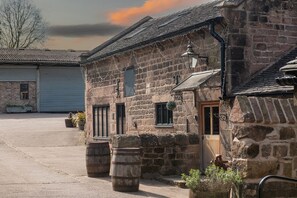 Exterior - The Damson Barn - Luxury Cottages (Brown Edge)