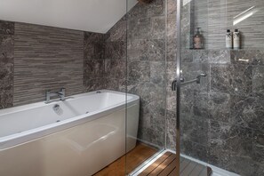Hair dryer - The Damson Barn - Luxury Cottages (Brown Edge)