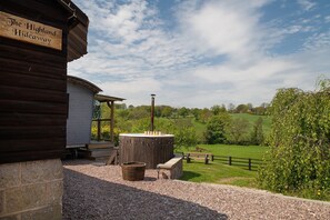 Property grounds - The Damson Barn - Luxury Cottages (Brown Edge)