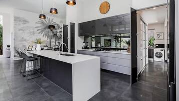 4 bedrooms