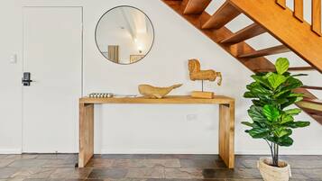Apartment | 2 bedrooms, Internet