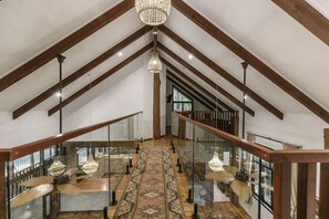 House | 4 bedrooms - The Treehouse Rainforest Home w Pool (Cairns)