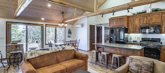 Private Lakefront Home w/ Dock & Patio in Walker