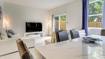 Apartment (4 Bedrooms) | Interior
