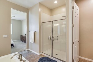 House (3 Bedrooms) | Interior - 9 Mi to Las Vegas Strip! Spacious Single-story Gem (Las Vegas)