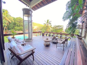Outdoor dining - Sao Conrado Mansion - luxury in the city center. (rio de janeiro)