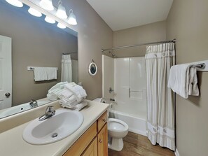 Towels - Tit For Tat at The Rookery #2601 | Community Pool, Tennis, 0.5mi to Beach (Gulf Shores)