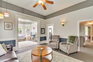 Talo (4 Bedrooms) | Sisätilat