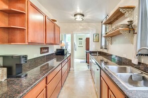 Talo (4 Bedrooms) | Sisätilat