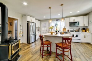 House (3 Bedrooms) | Interior