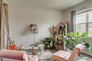 Interior - 11 Mi to Bruce's Field! Tranquil Home w/ Garden (Graniteville)