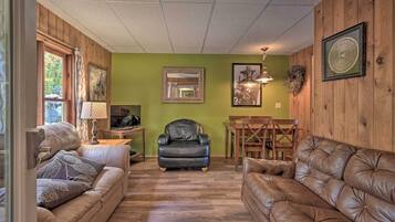 House (5 Bedrooms) | Interior