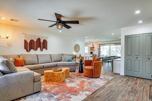 House (4 Bedrooms) | Interior - Backyard Oasis! Group Retreat Near Tempe Town Lake (Tempe)