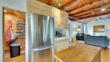 House (1 Bedroom) | Interior