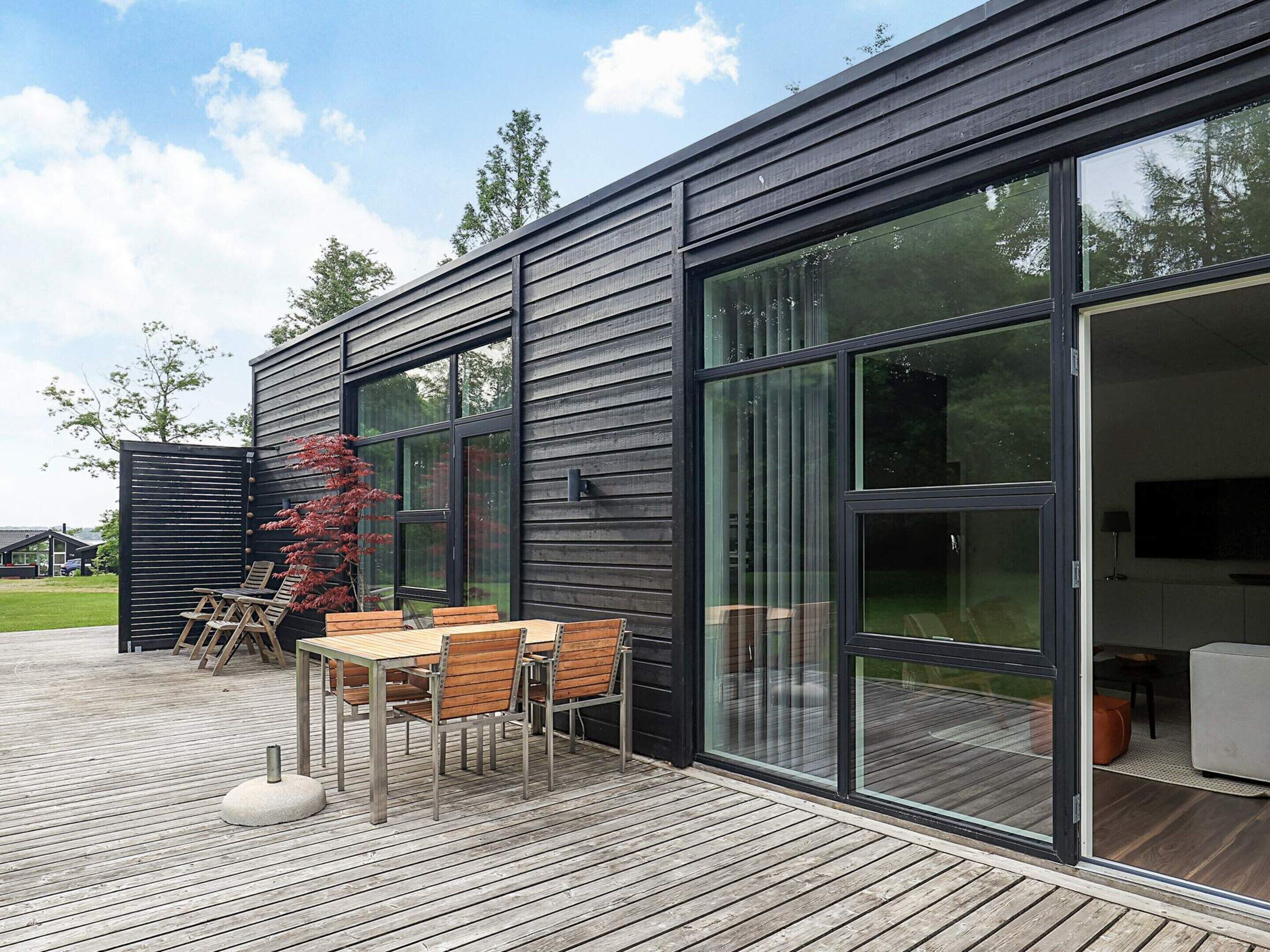 House | Water view