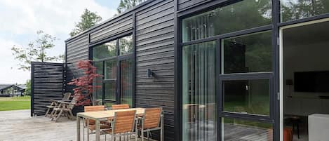 House | Water view
